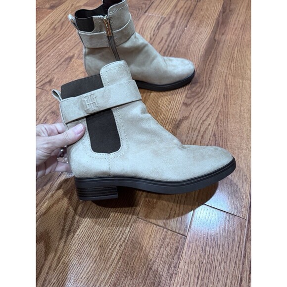 Beige Chelsea Style Ankle Boots Size 7.5 NEW Equestrian Old Money Classic - Picture 4 of 11